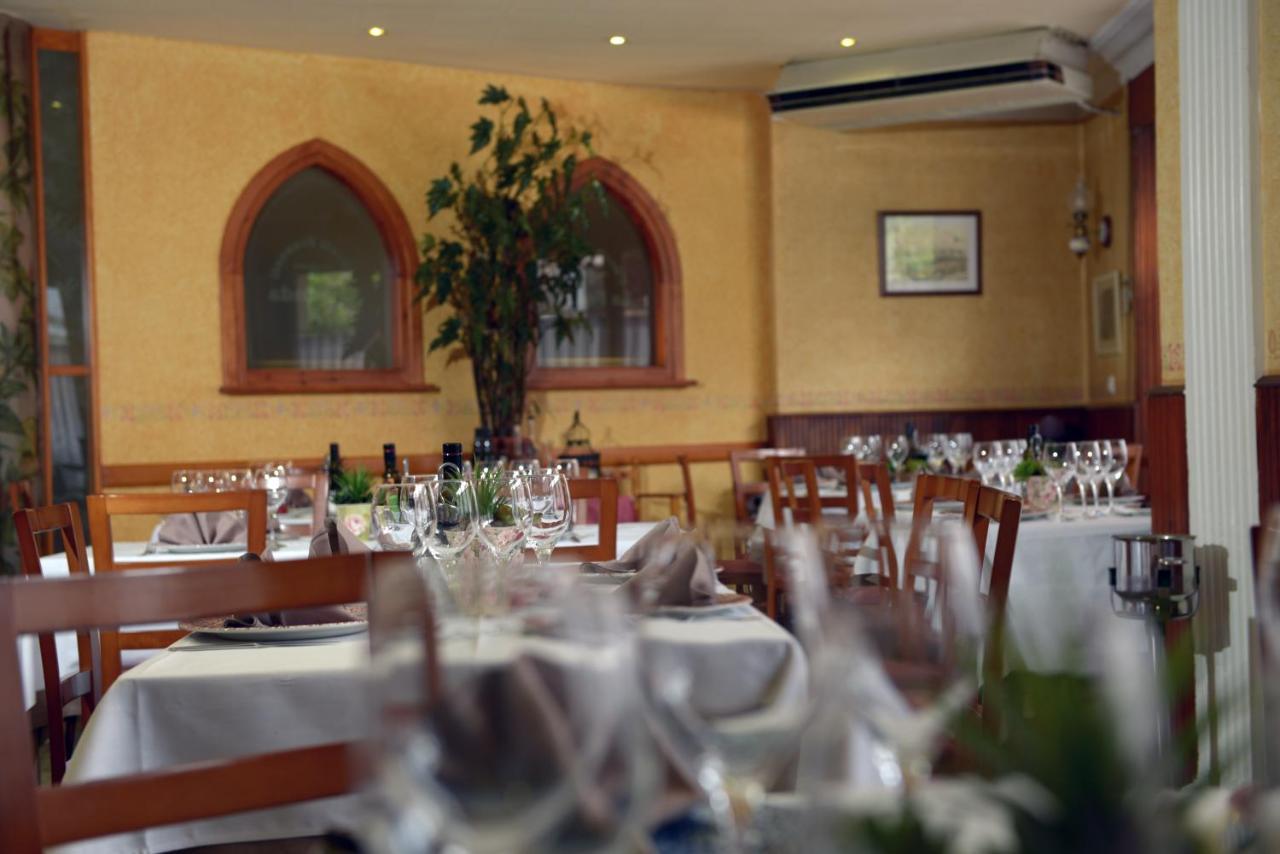 Hotel Rural Ocell Francolí Espluga de Francolí Esterno foto