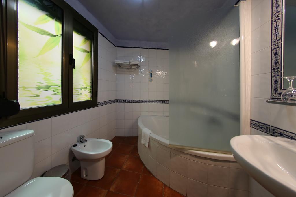 Hotel Rural Ocell Francolí Espluga de Francolí Esterno foto
