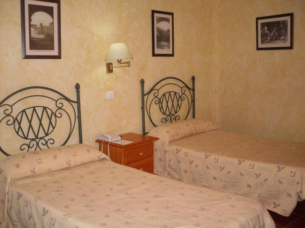 Hotel Rural Ocell Francolí Espluga de Francolí Esterno foto